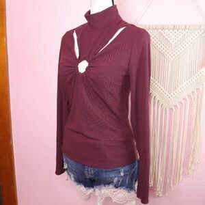 Venus | Long Sleeve Ribbed Knit Turtleneck Top Medium